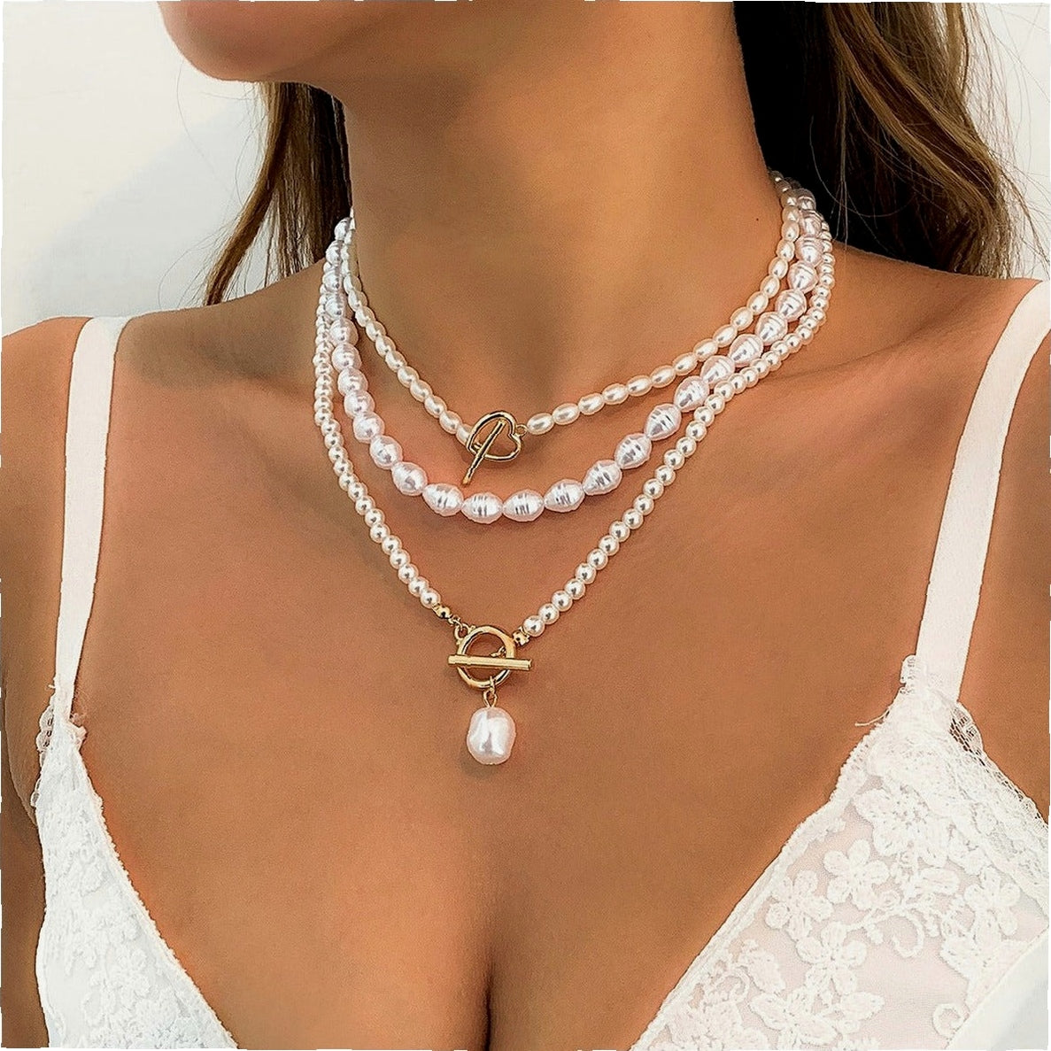 Vintage Pearl Necklace in Multi-Layer Design
